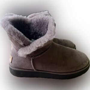 Women’s UGG Classic Cuff Mini Boots